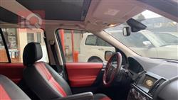 Land Rover LR2